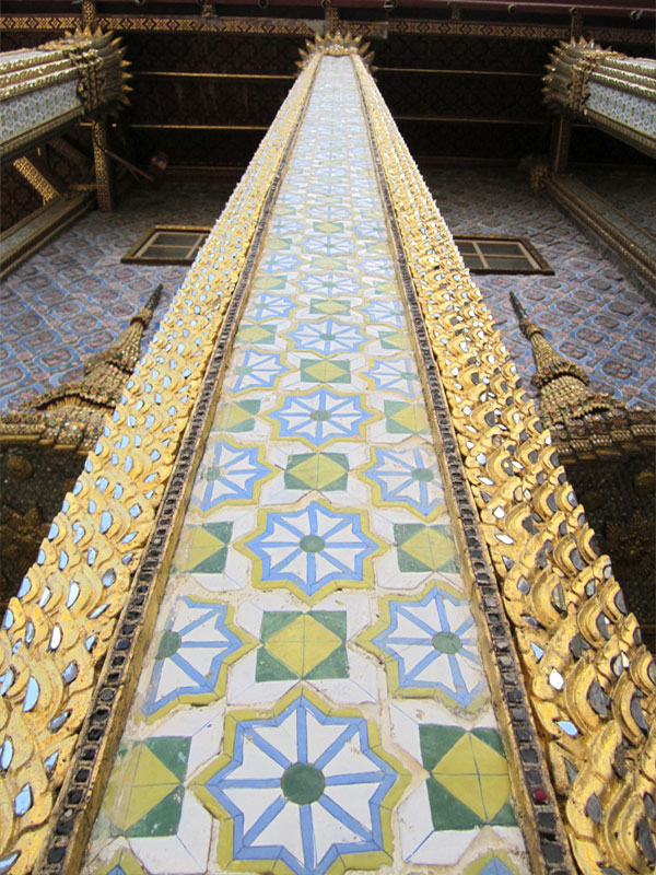 the-grand-palace-thailand-04